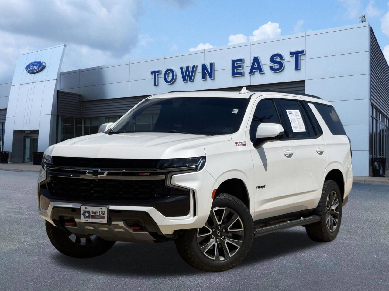 Used 2021 Chevrolet Tahoe Z71 w/ Luxury Package AWD/4WD video 1