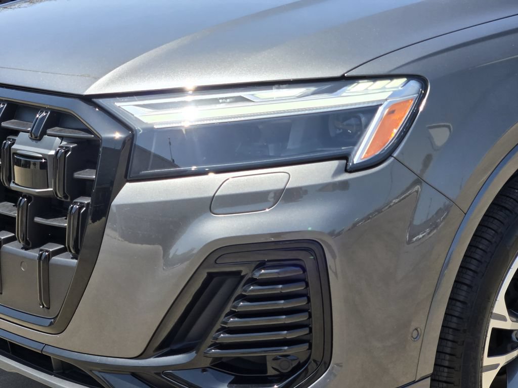 Certified 2026 Audi Q7 2.0T Premium AWD/4WD image 12