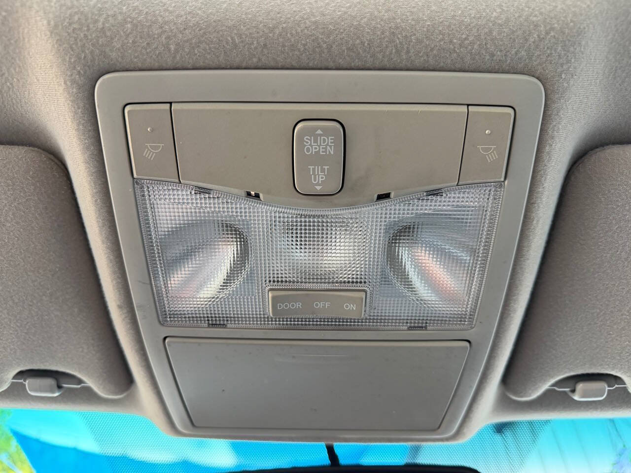 Used 2008 Toyota Avalon Touring FWD image 29