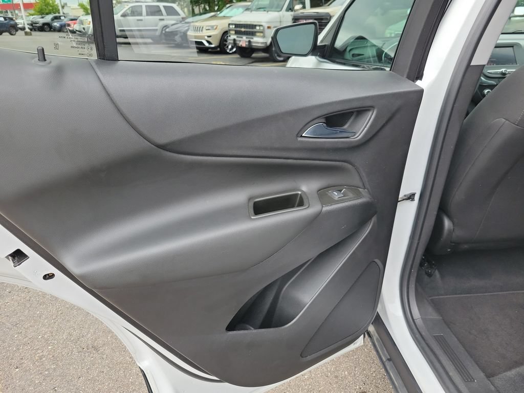Used 2022 Chevrolet Equinox LT FWD image 17