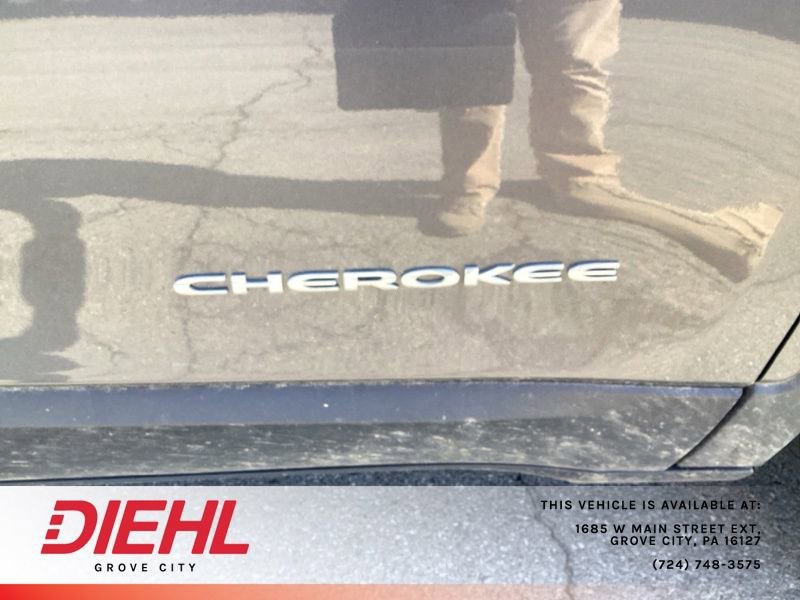 Used 2020 Jeep Cherokee Latitude Lux w/ Quick Order Package 26H Lux AWD/4WD image 10