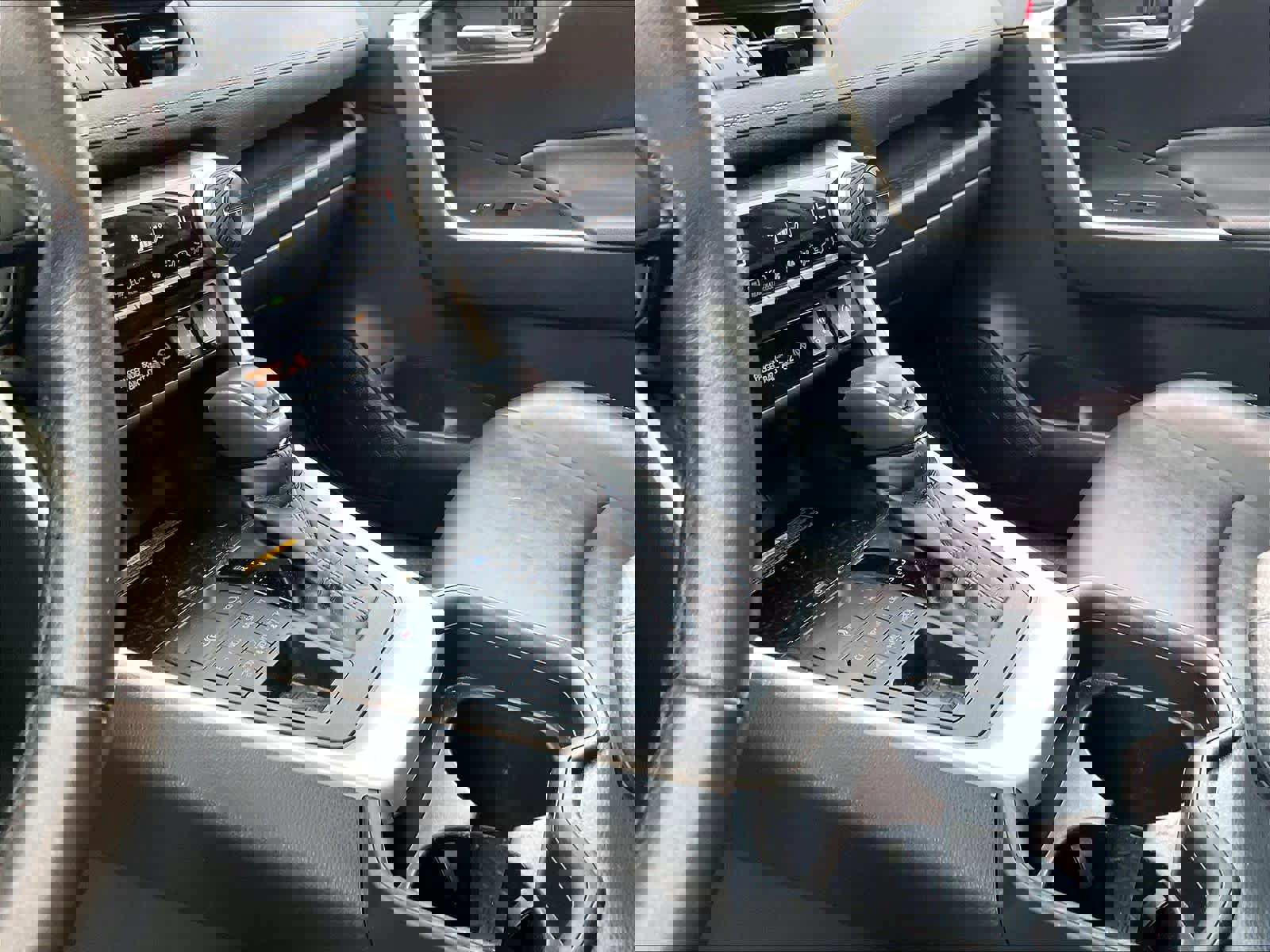 Used 2020 Toyota RAV4 XLE Premium image 18