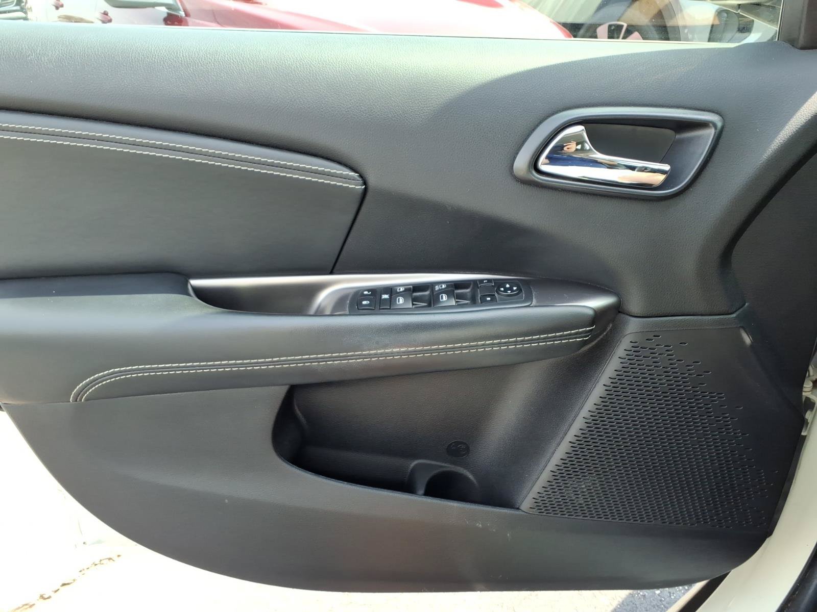 Used 2019 Dodge Journey Crossroad FWD image 21