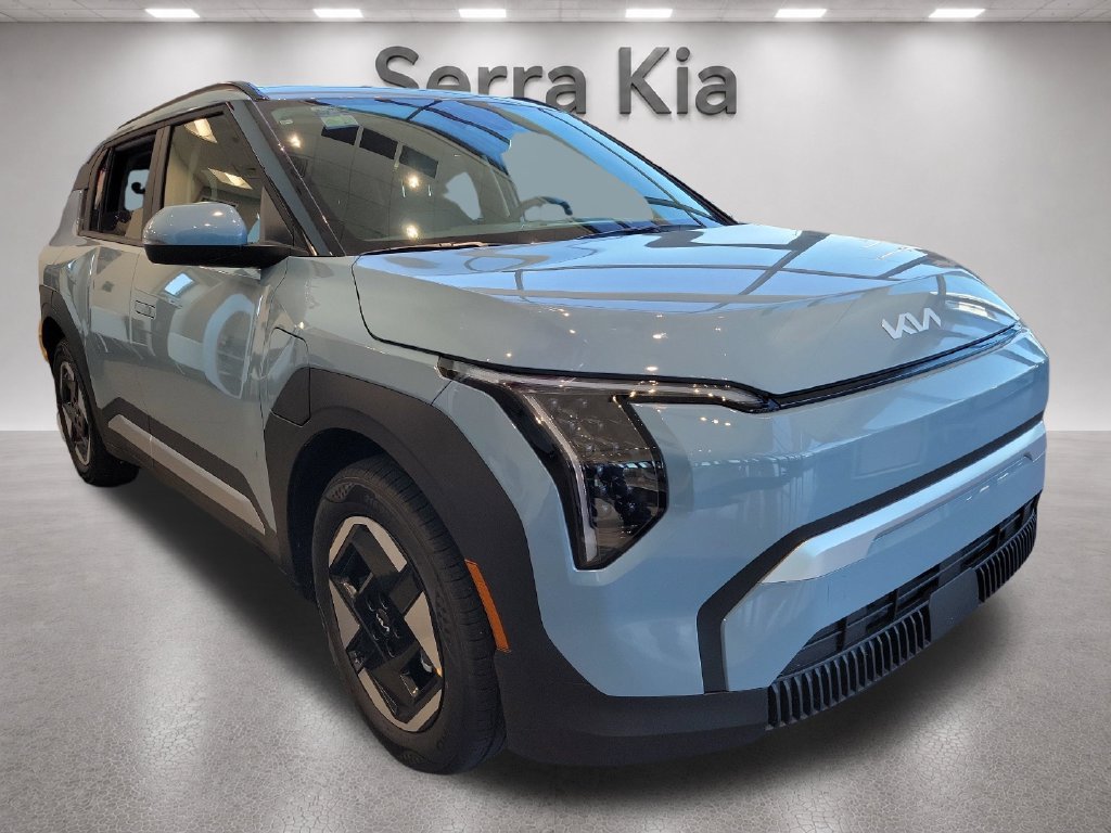 New 2027 Kia EV3 Wind FWD image 7
