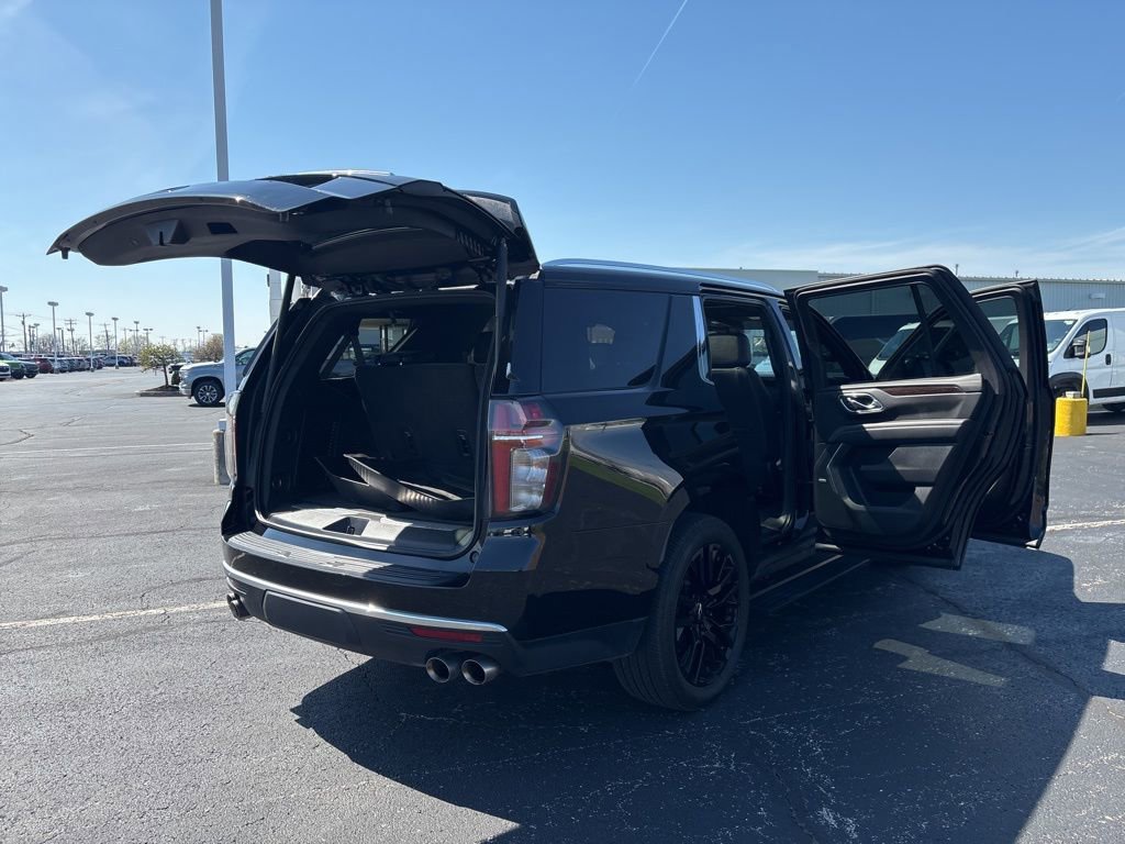 Used 2023 Chevrolet Tahoe High Country AWD/4WD image 17