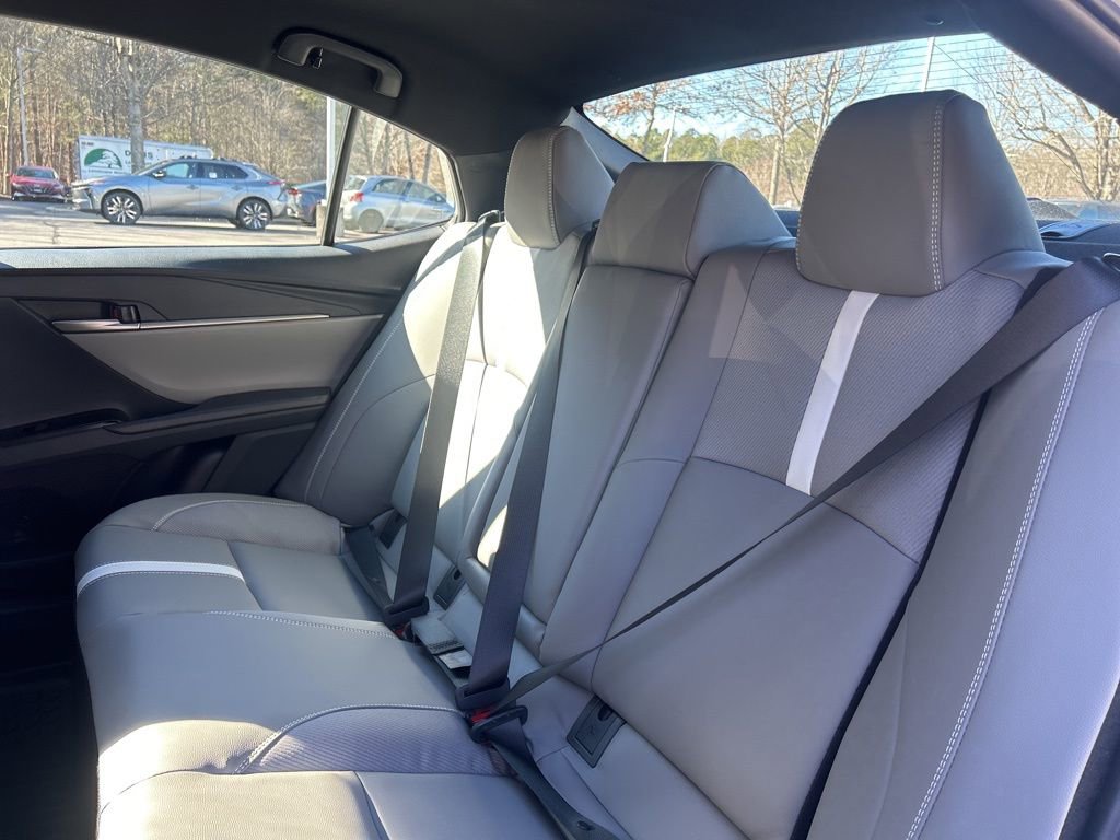 New 2026 Toyota Camry SE image 9