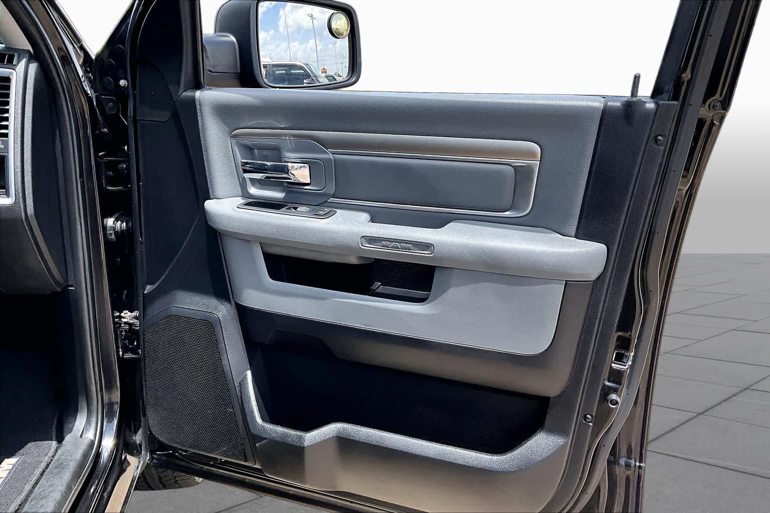 Used 2016 RAM 1500 Lone Star RWD image 21