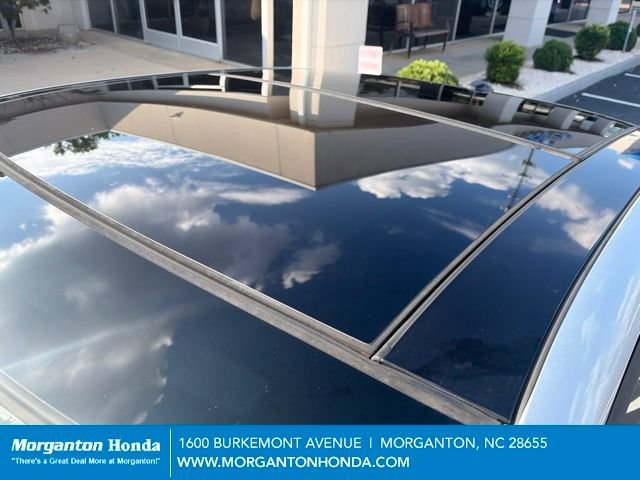 Used 2017 Nissan Maxima Platinum FWD image 8