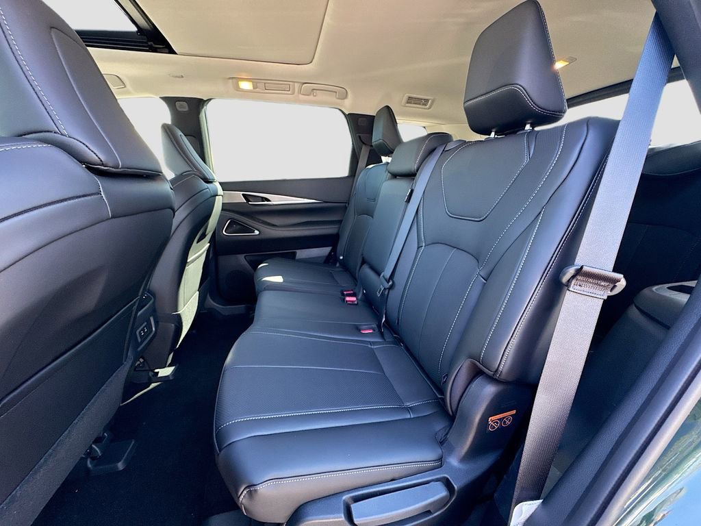 Certified 2026 INFINITI QX60 Luxe w/ Cargo Package image 27