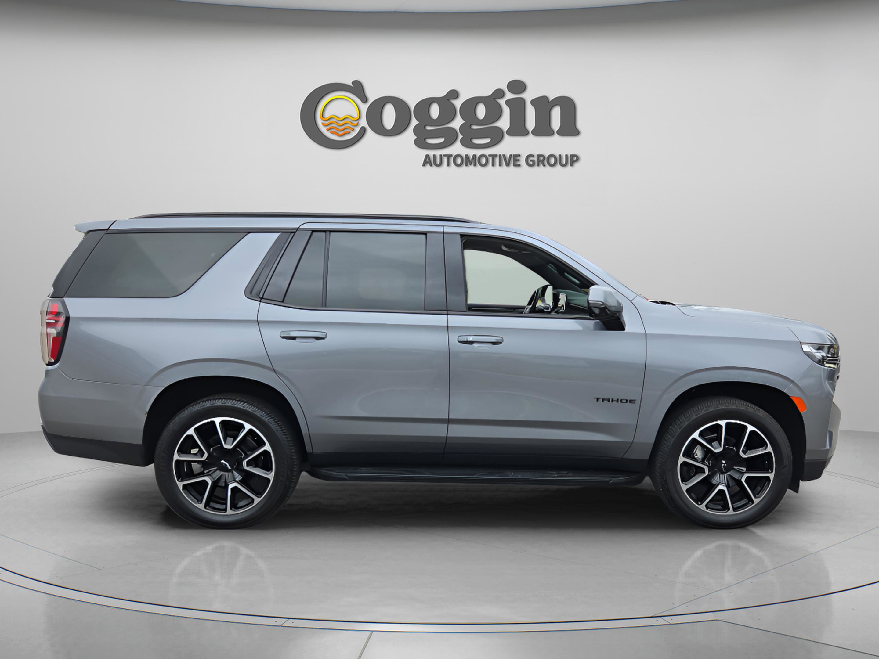 Used 2022 Chevrolet Tahoe RST w/ Luxury Package RWD image 6