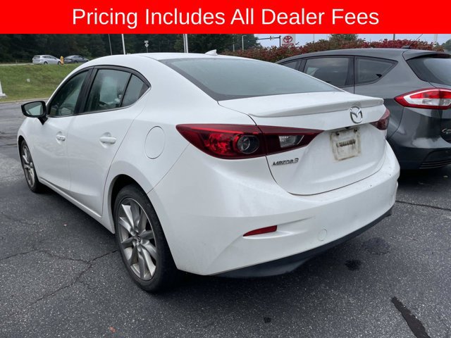 Used 2017 MAZDA MAZDA3 Touring w/ Popular Equipment Package FWD image 4