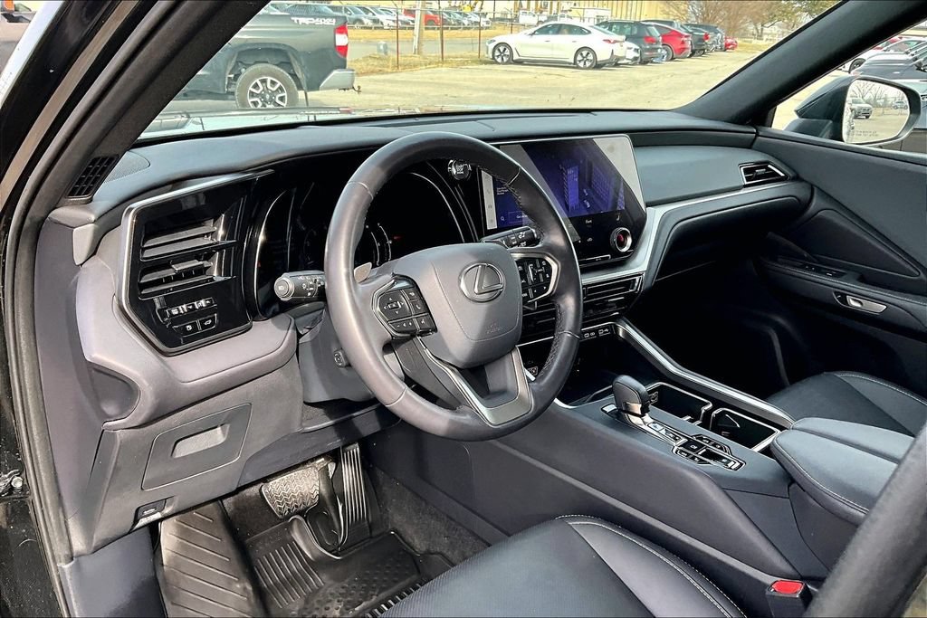 Used 2024 Lexus TX 350 AWD image 17