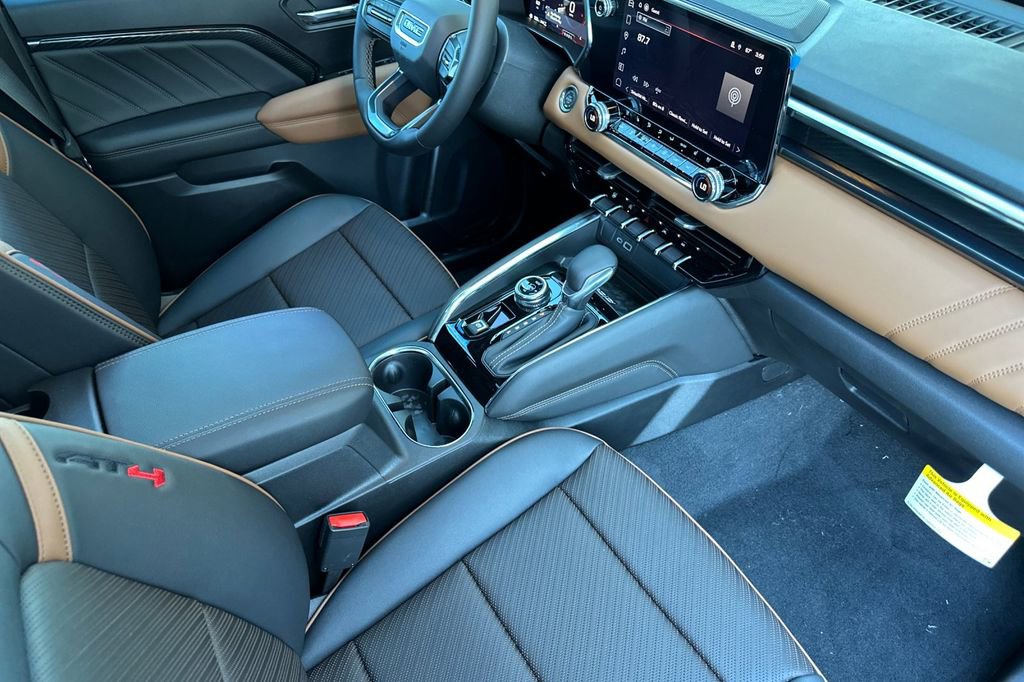 New 2026 GMC Canyon AT4 w/ Technology Plus Package AWD/4WD image 13