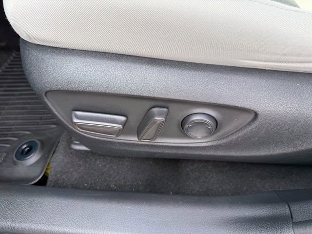 Used 2023 Toyota RAV4 XLE w/ Convenience Package image 19