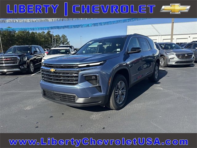 Certified 2025 Chevrolet Traverse LT w/ Driver Confidence Package