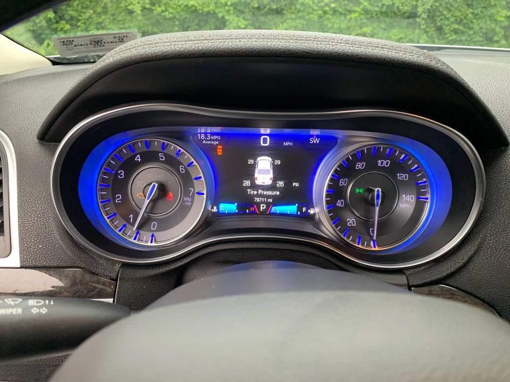 Used 2017 Chrysler 300 C AWD/4WD image 30