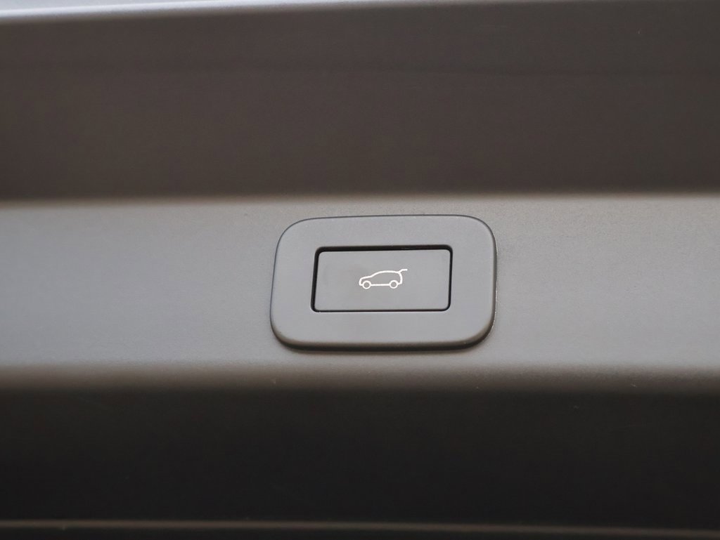 Used 2024 Land Rover Range Rover Sport SV Edition One Obsidian Black image 36