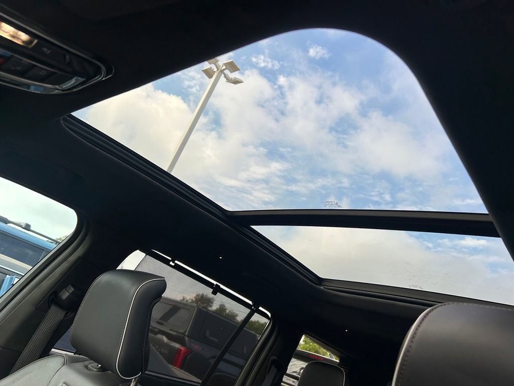 Used 2024 Jeep Grand Cherokee L Summit image 35