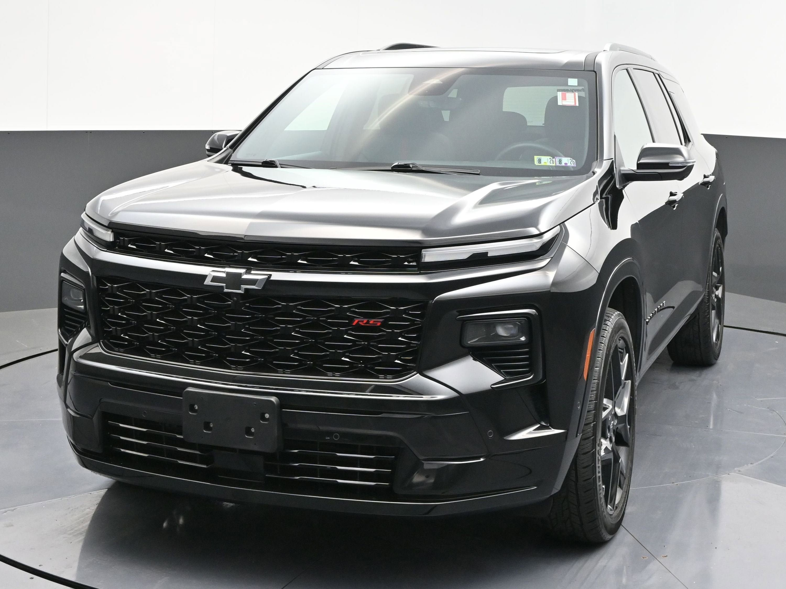 Certified 2024 Chevrolet Traverse RS FWD image 3