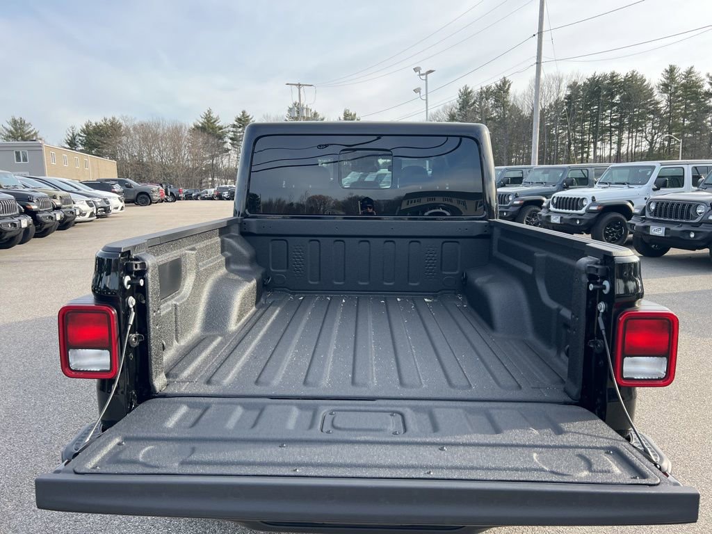 New 2026 Jeep Gladiator Sport image 15