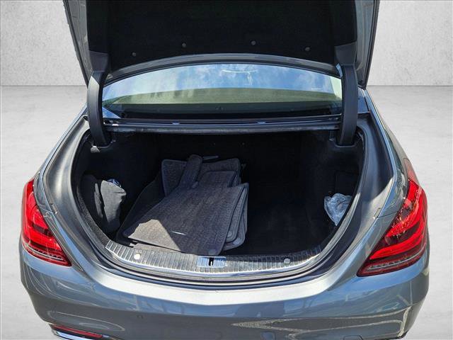 Used 2018 Mercedes-Benz S 560 Sedan image 6