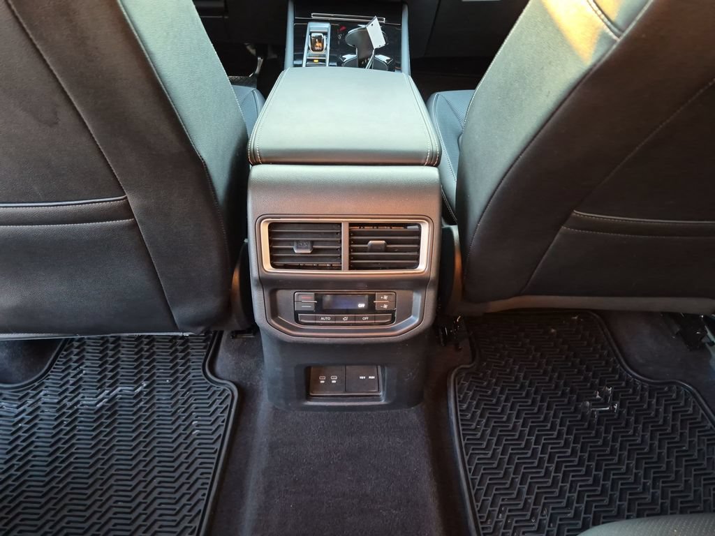Used 2024 Volkswagen Atlas SE FWD image 33