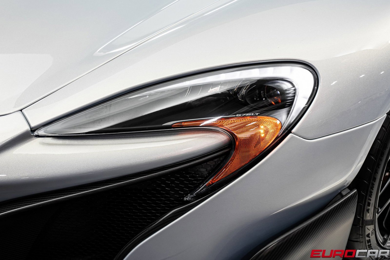 Used 2016 McLaren 675LT Spider image 14