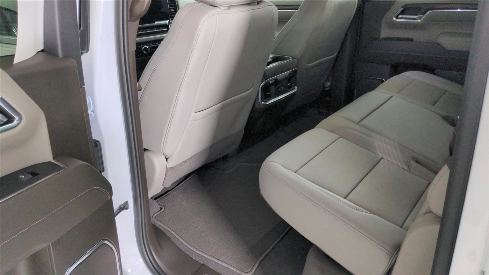Used 2022 GMC Sierra 1500 SLT w/ SLT Convenience Package AWD/4WD image 20