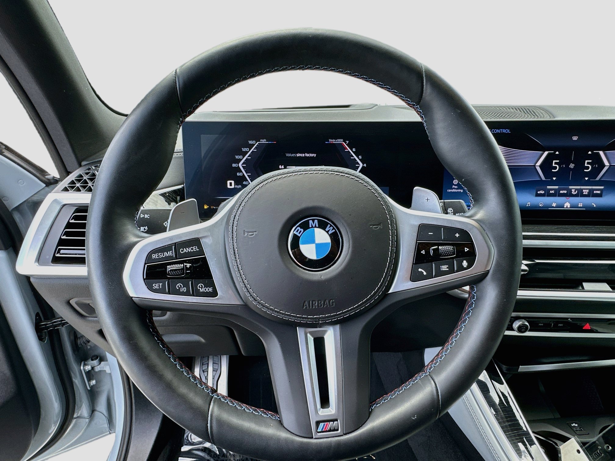 Certified 2026 BMW X5 M60i w/ Executive Package AWD/4WD image 11