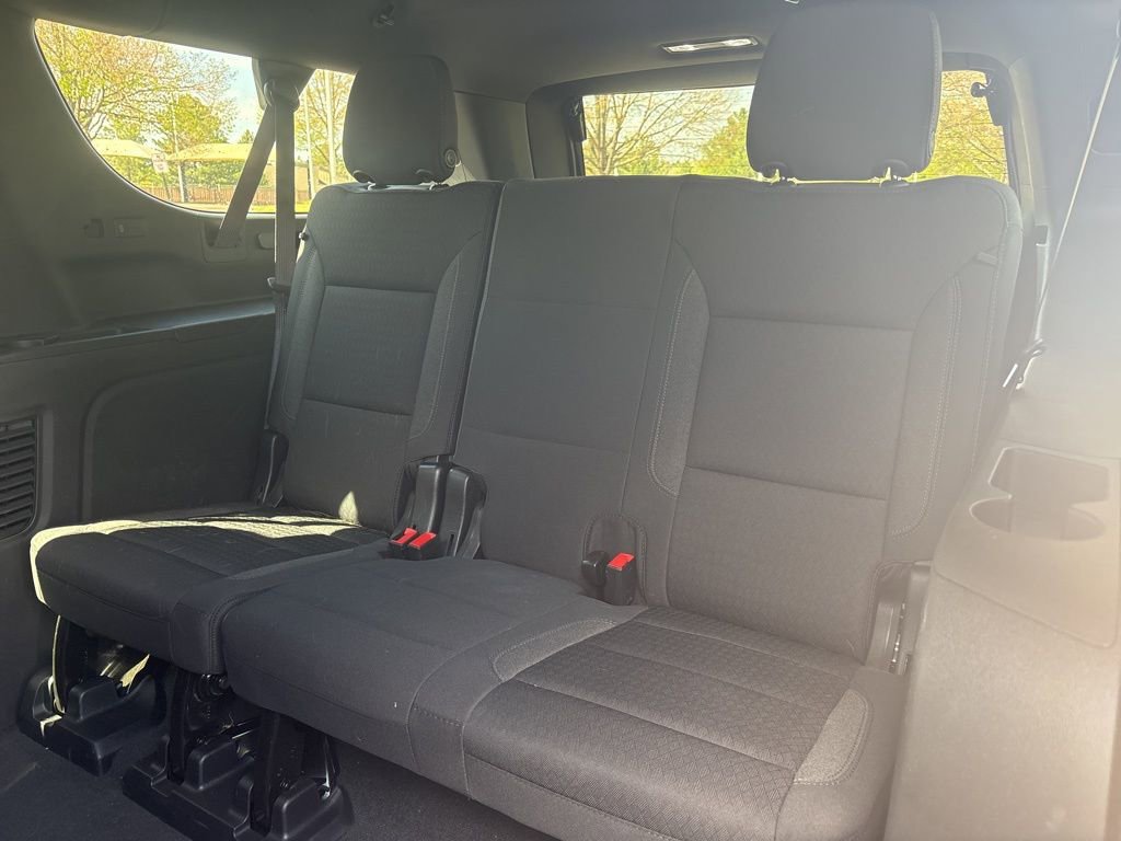 Used 2025 Chevrolet Suburban LS w/ Max Trailering Package AWD/4WD image 19
