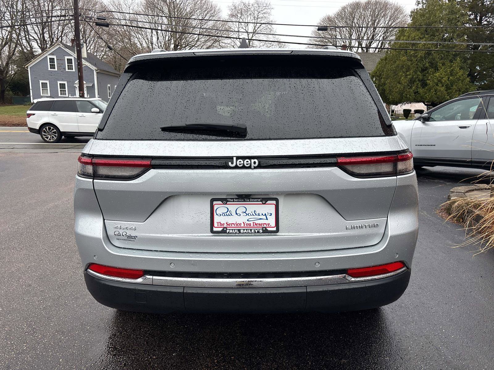 Used 2024 Jeep Grand Cherokee Limited image 5