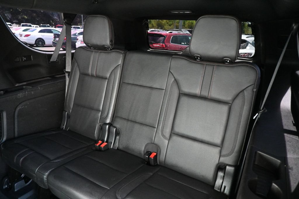 Used 2021 Chevrolet Suburban RST RWD image 15