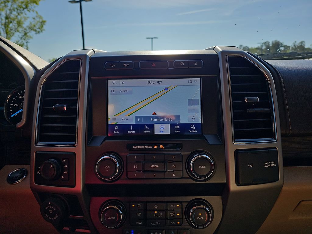 Used 2020 Ford F150 Lariat w/ Max Trailer Tow Package image 25