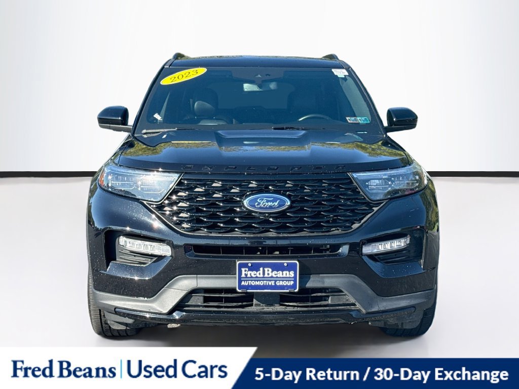 Used 2023 Ford Explorer ST-Line w/ Class IV Trailer Tow Package AWD/4WD image 2