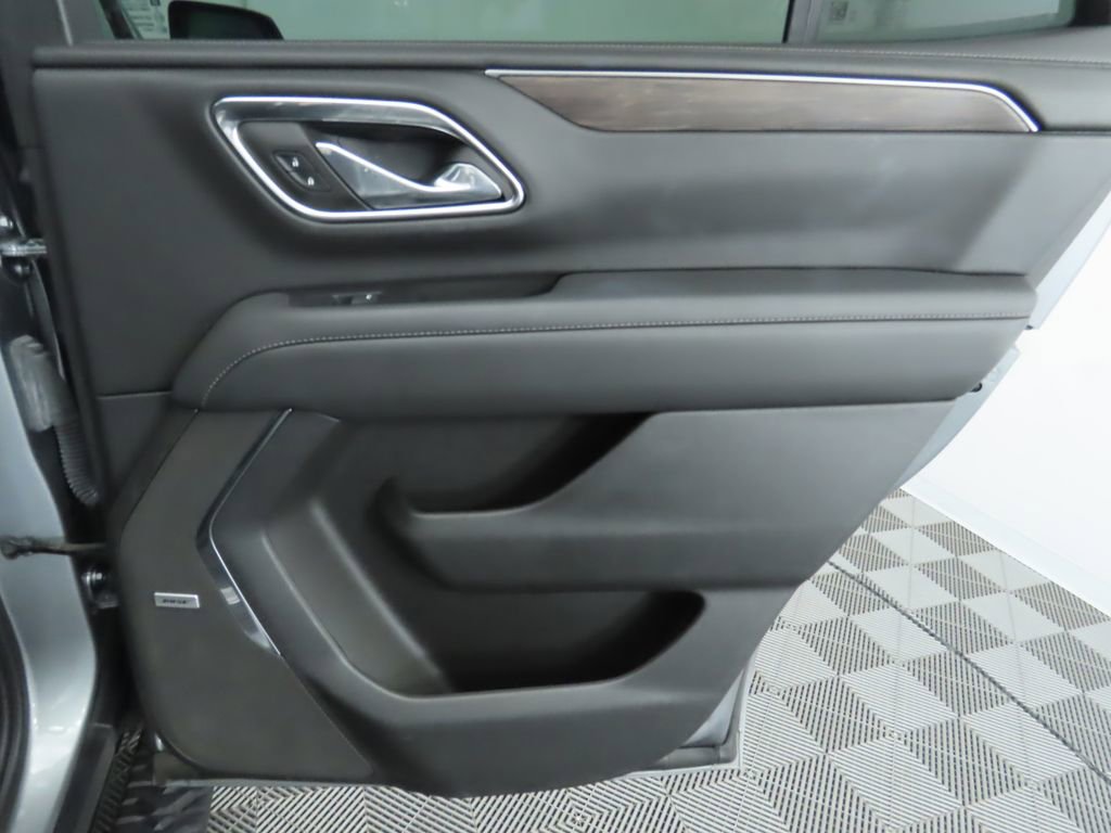 Used 2023 Chevrolet Tahoe Z71 w/ Z71 Off-Road Package image 28
