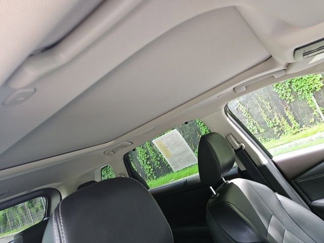 Used 2022 Nissan Rogue SL w/ SL Premium Package image 15