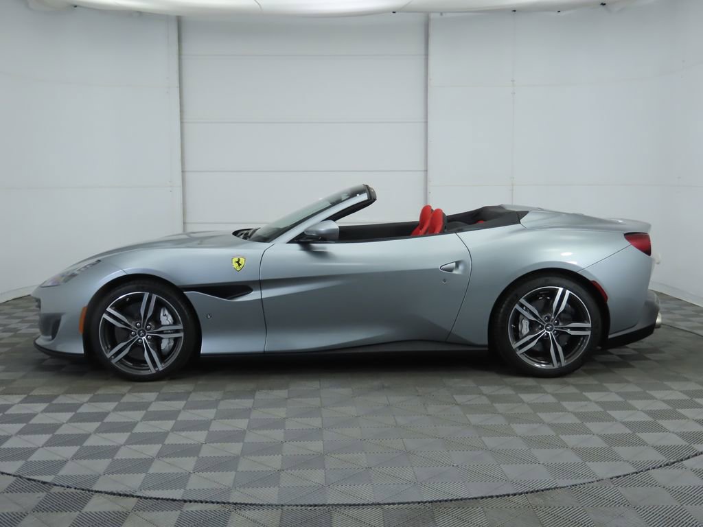 Used 2019 Ferrari Portofino image 8