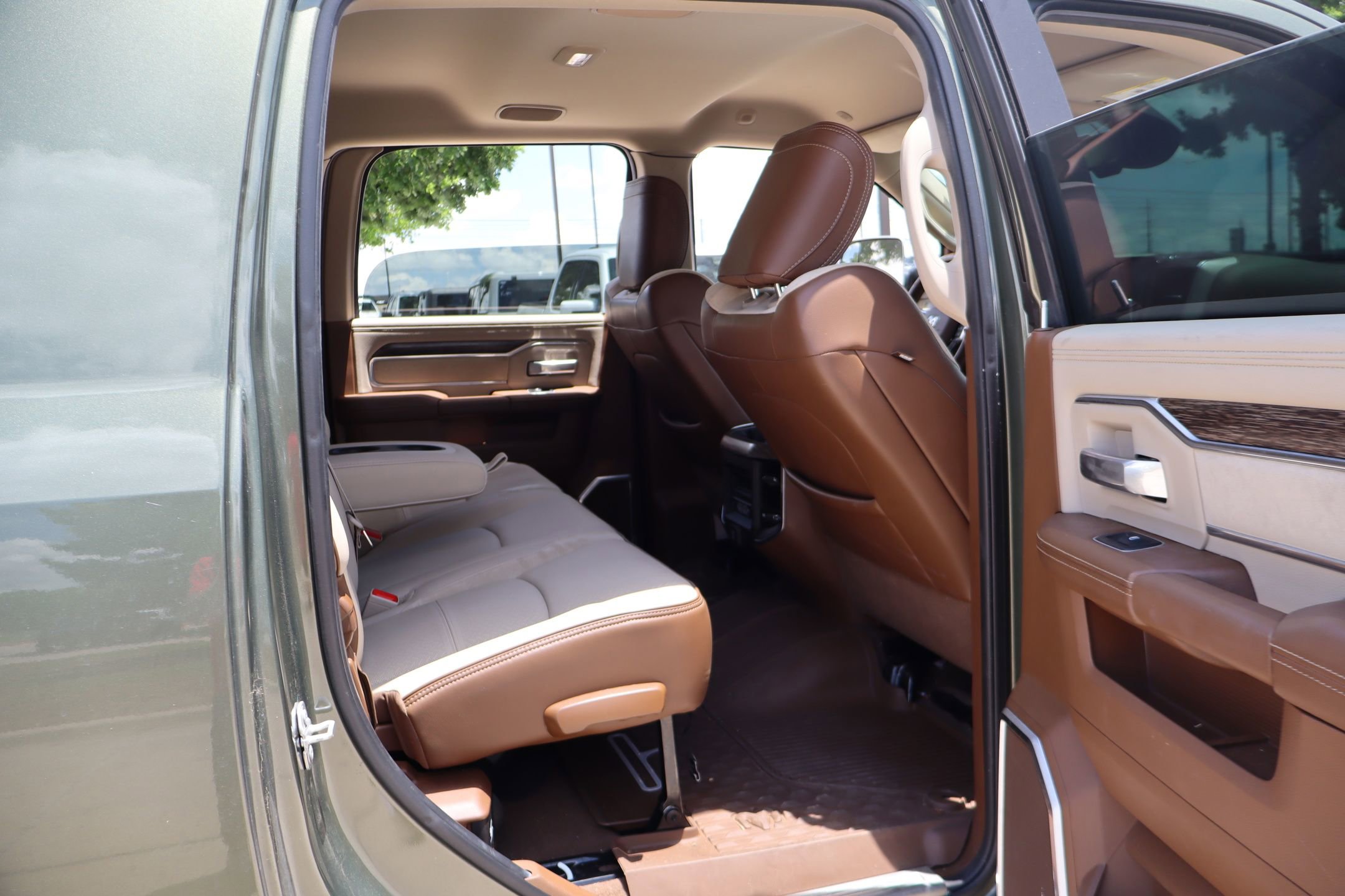 Used 2020 RAM 3500 Laramie AWD/4WD image 27