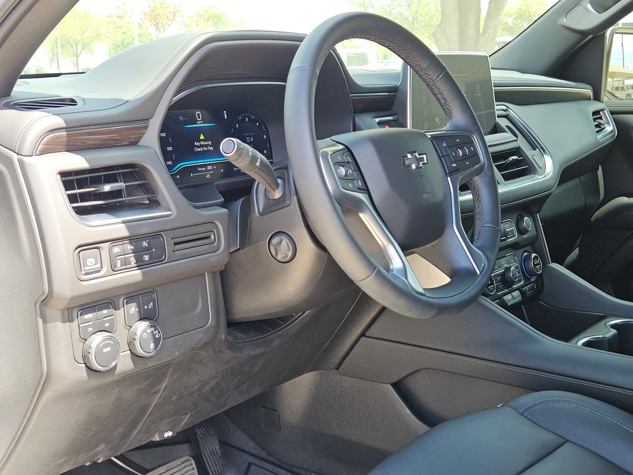 Certified 2024 Chevrolet Tahoe Z71 w/ Luxury Package image 10