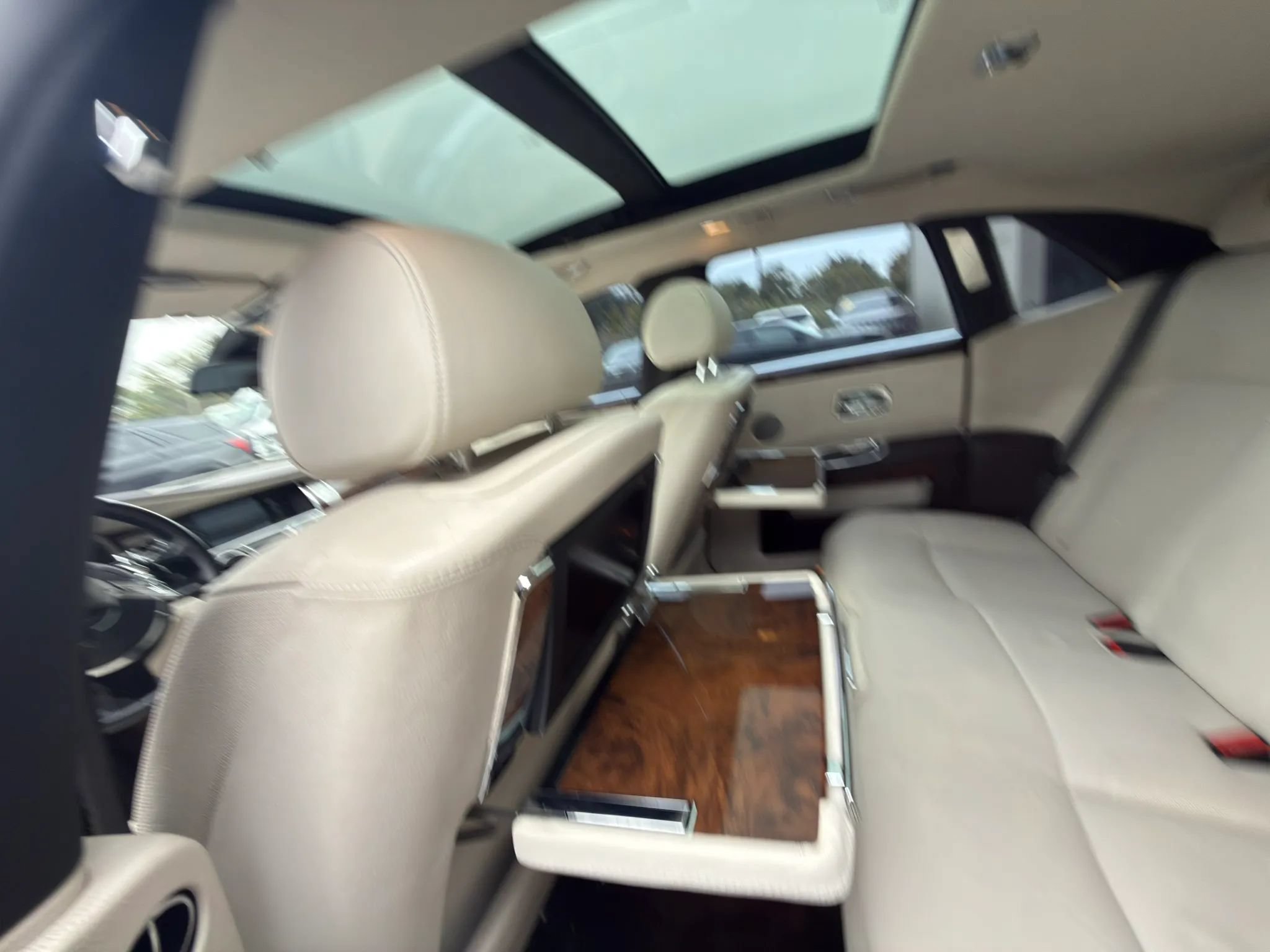 Used 2013 Rolls-Royce Ghost RWD image 36