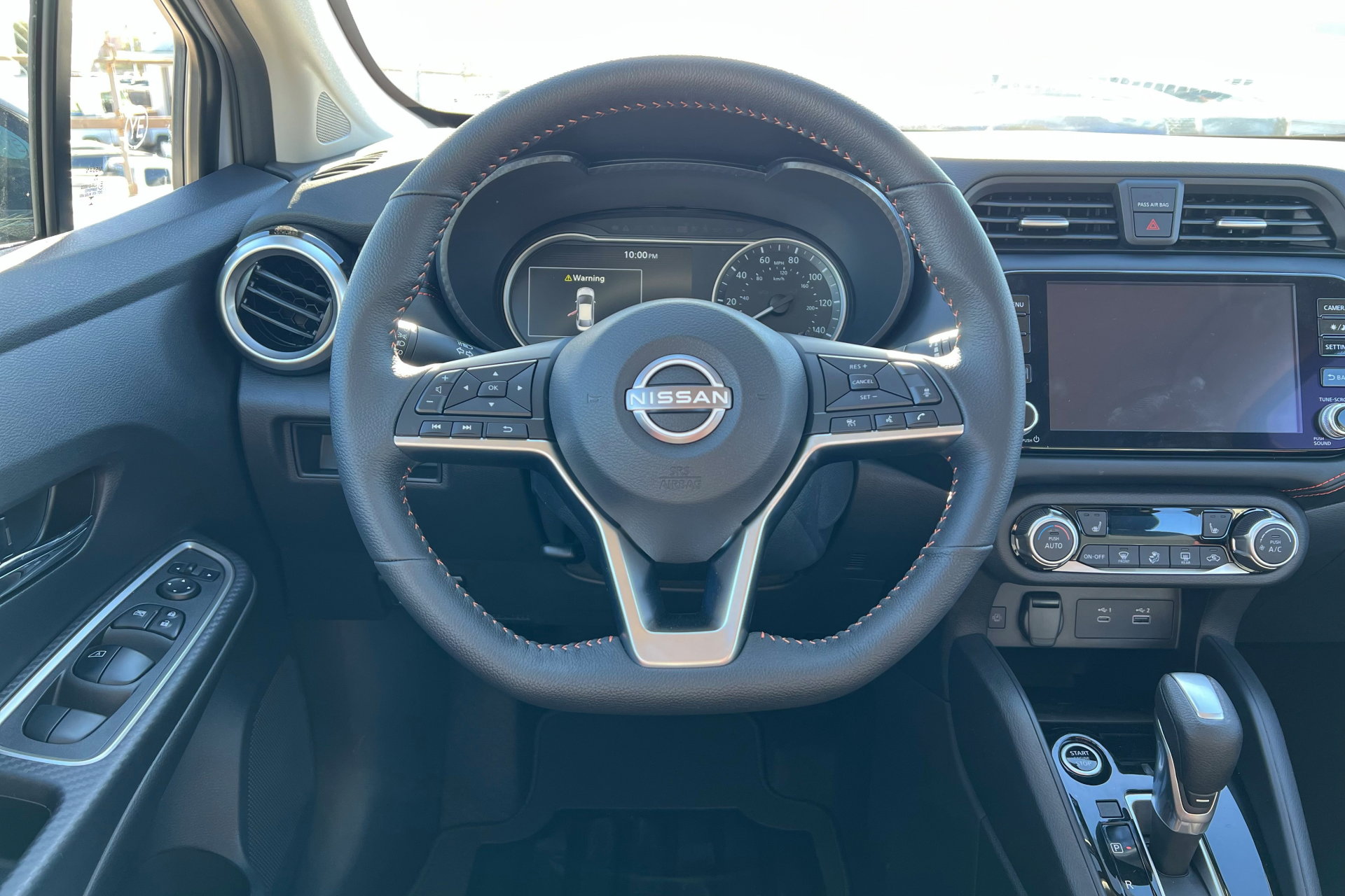 New 2025 Nissan Versa SR w/ Trunk Package image 12