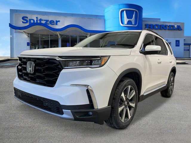 New 2025 Honda Pilot Touring image 8