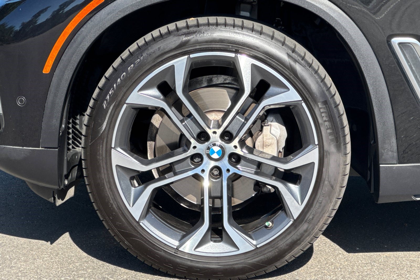 Used 2023 BMW X5 xDrive40i w/ Premium Package AWD/4WD image 38