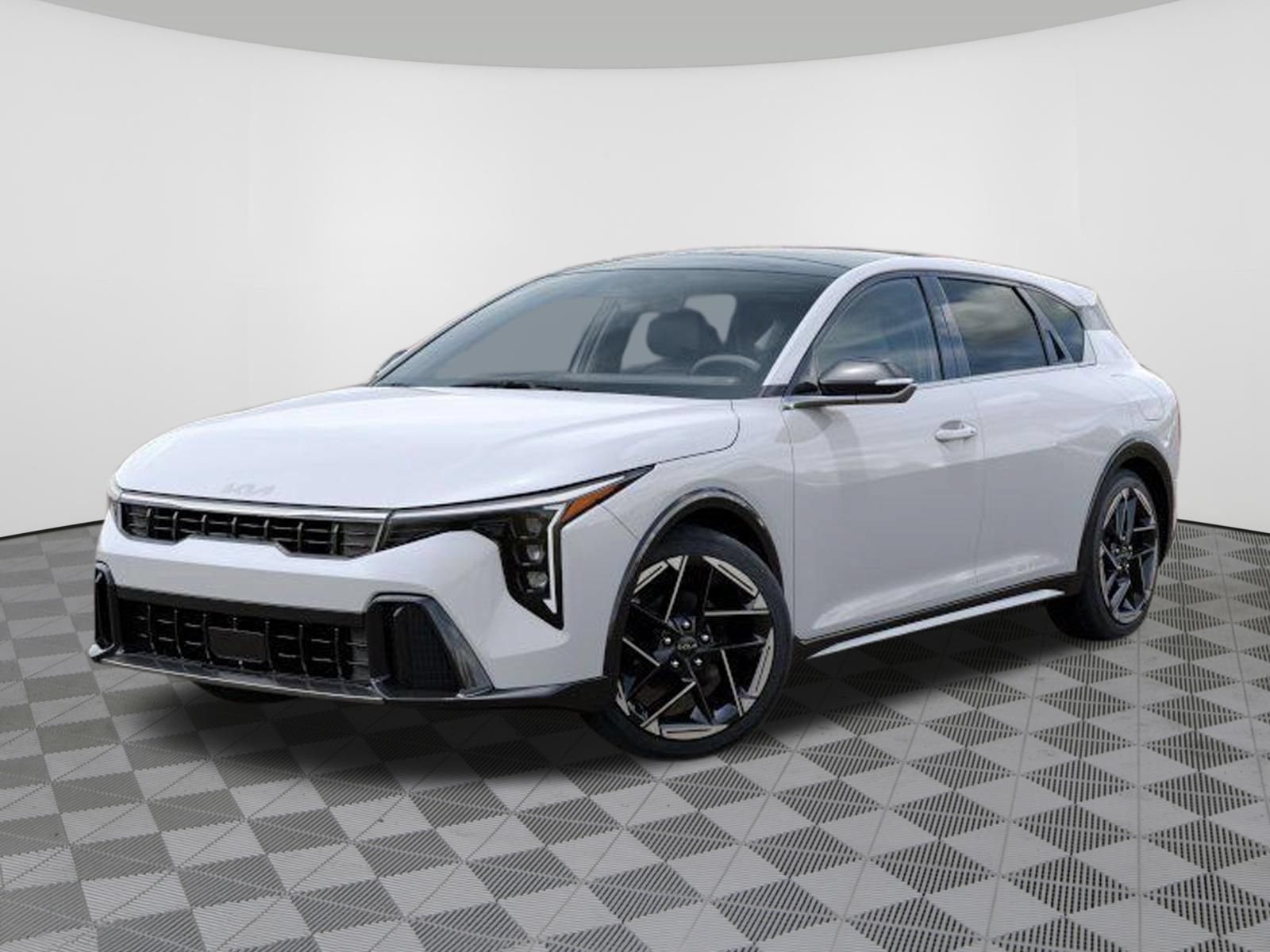 New 2026 Kia K4 GT-Line FWD video 1