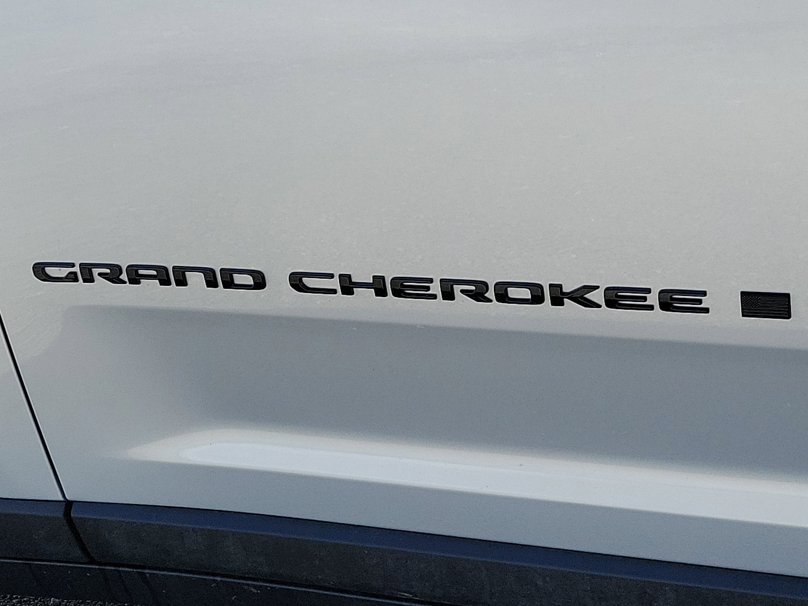 Used 2024 Jeep Grand Cherokee L Laredo image 19