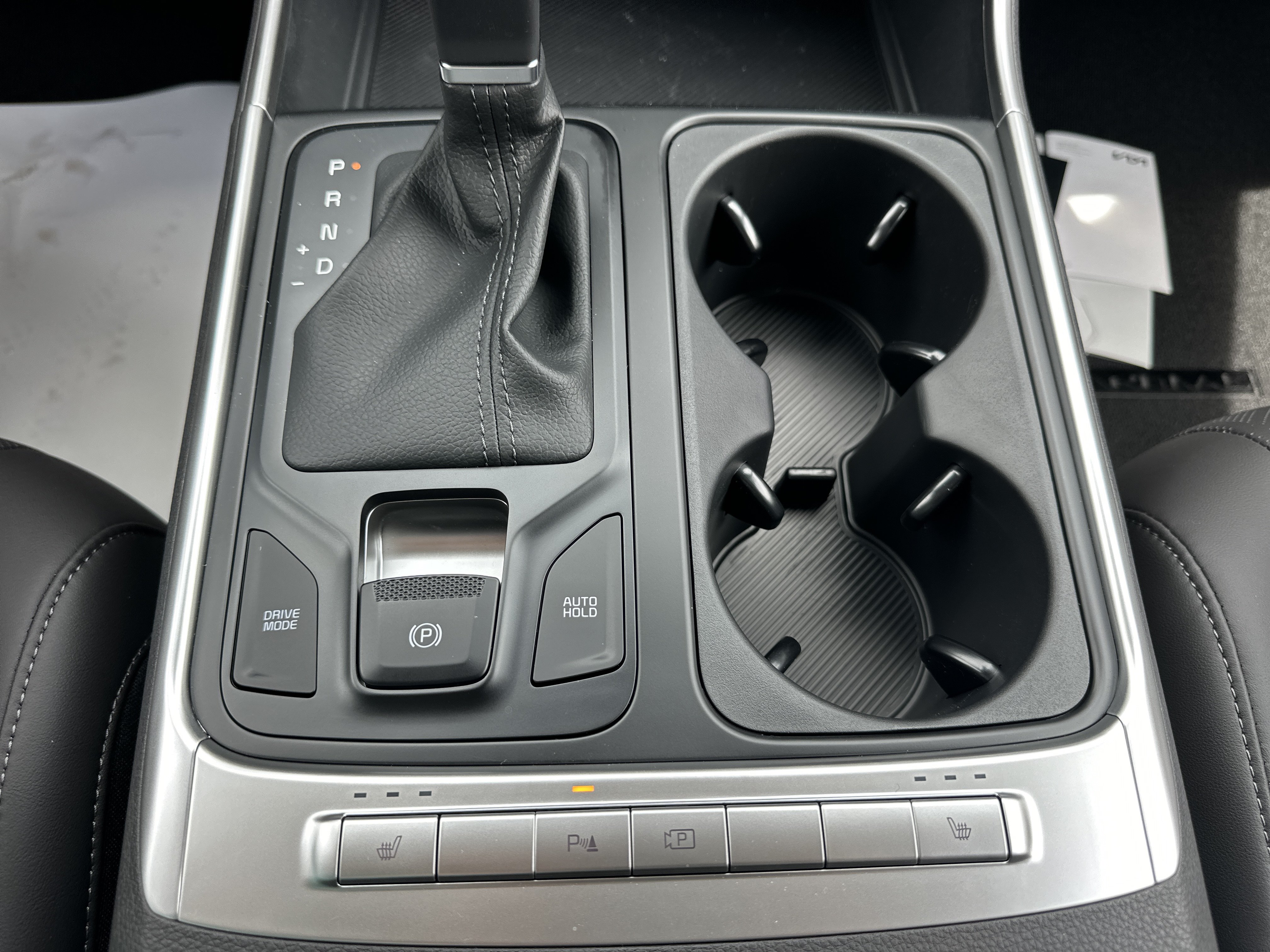 New 2026 Kia Carnival FWD image 17