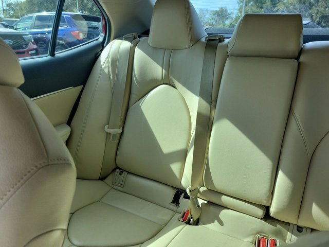 Used 2020 Toyota Camry LE image 4