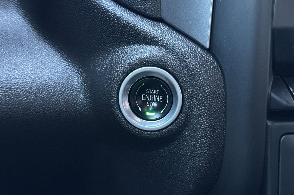 Used 2024 Chevrolet Silverado 1500 Custom w/ Turbomax Blackout Package image 22