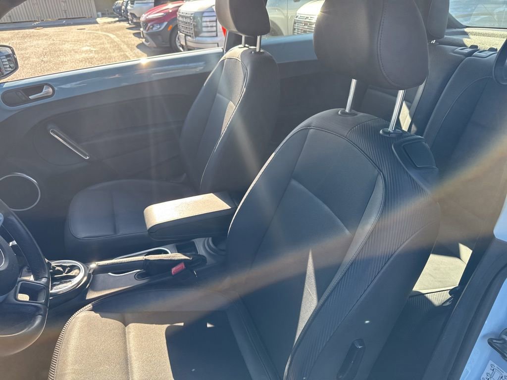 Used 2014 Volkswagen Beetle 2.5 FWD image 6