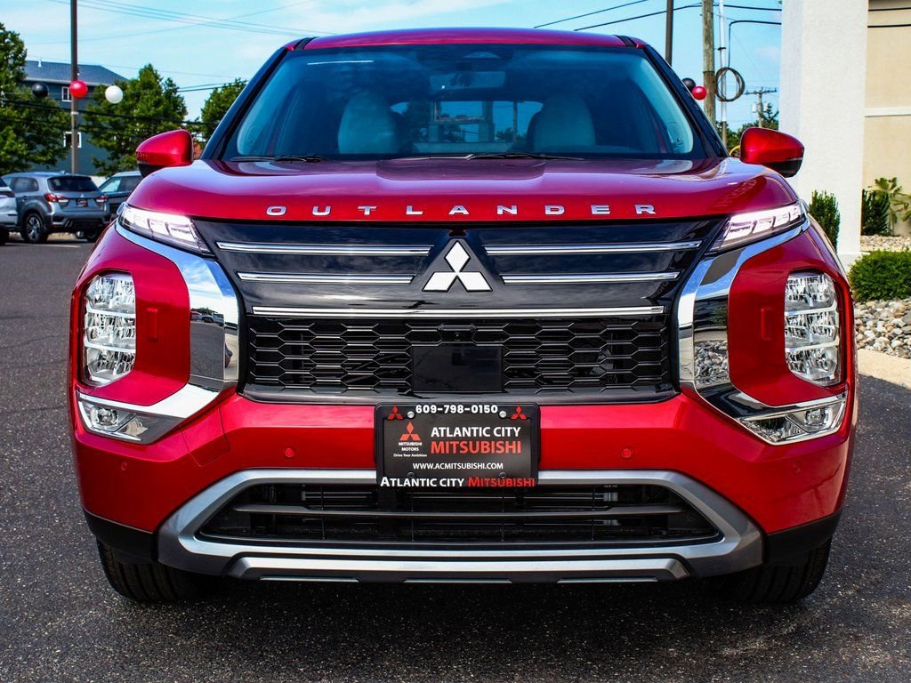 New 2025 Mitsubishi Outlander SE AWD/4WD image 2